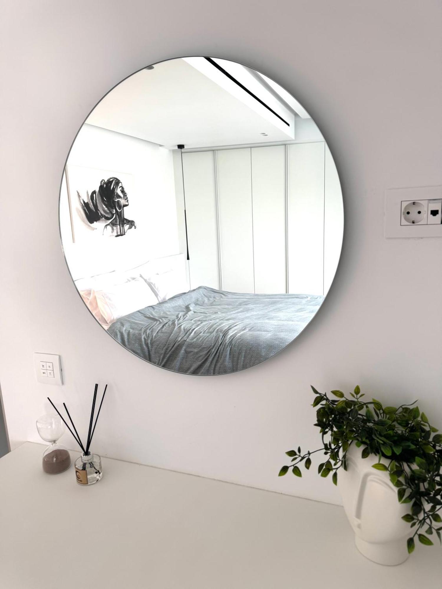 Modern Minimal Apartment *